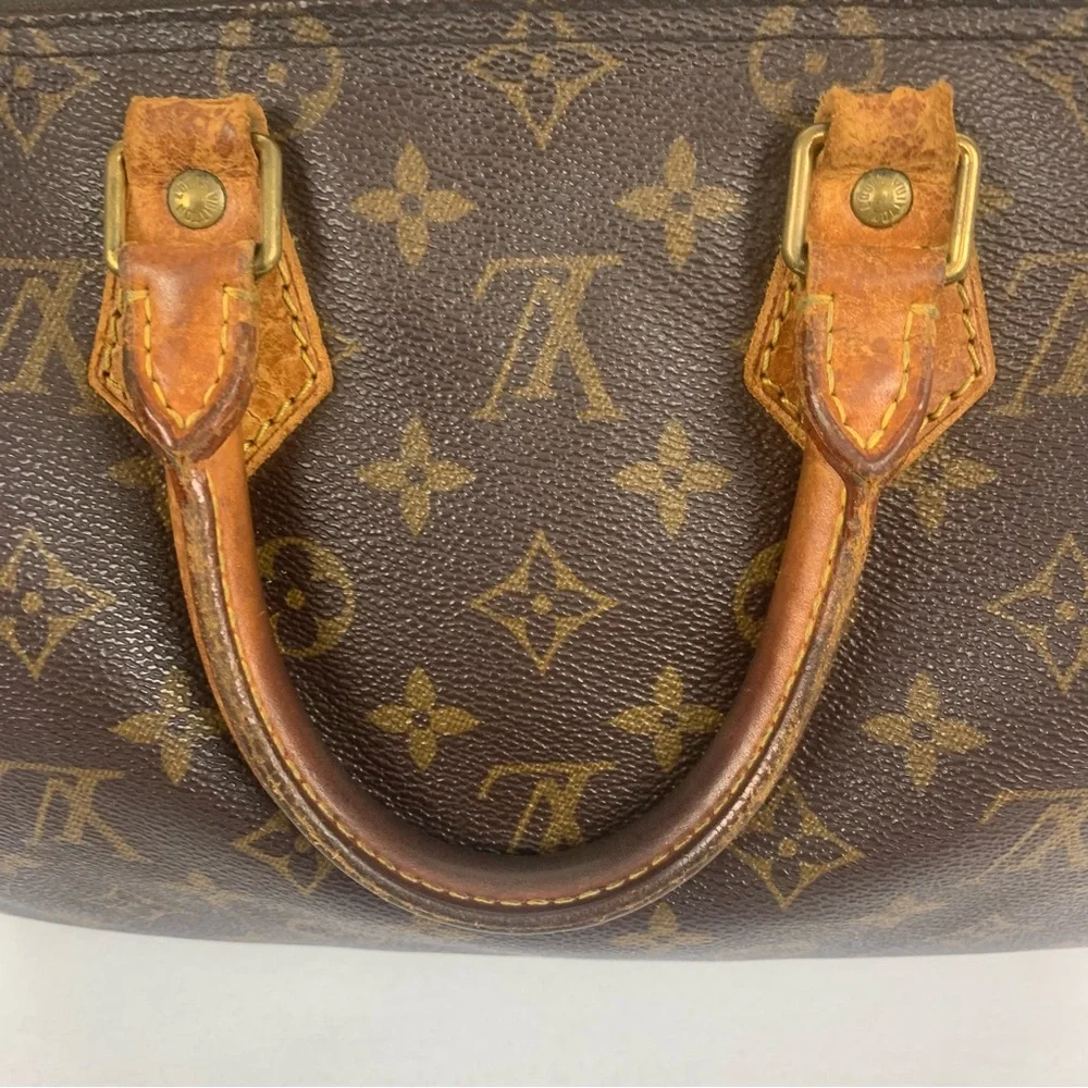 Louis Vuitton Monogram Speedy 25 Bag - Picture 6 of 16